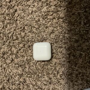 Apple White Earbud Headphones